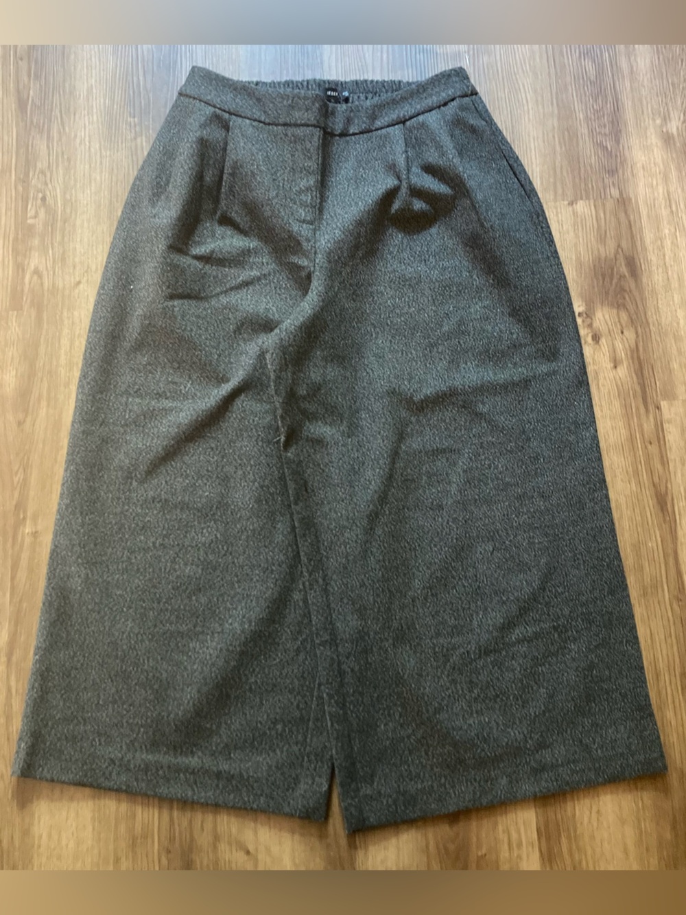NWT Reserved Gray-Blend Wide & Cropped/Capri Pants EU40